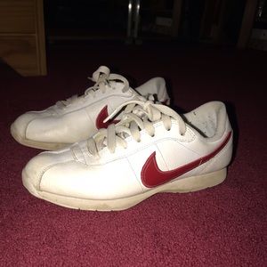 vintage nike cortez shoes